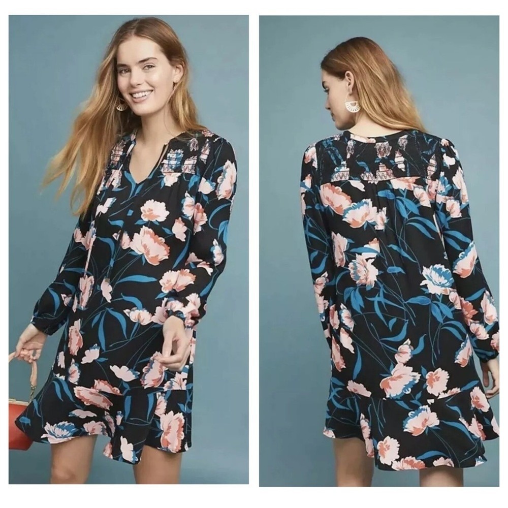 Anthropologie Maeve Ragonda Dress Size 6 Floral Smocked Shift Mini Long Sleeve